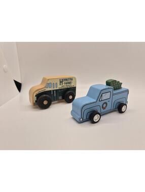 2 Wooden Vintage Cars Christmas Tree And Hornstra Farms